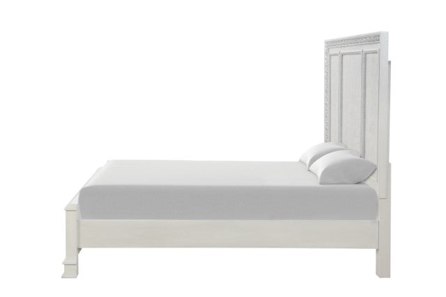 Stella Mia - 5 Pc Queen Panel Bedroom Set