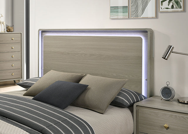 Rainier - 5 Pc Queen Bedroom Set (Panel HB)