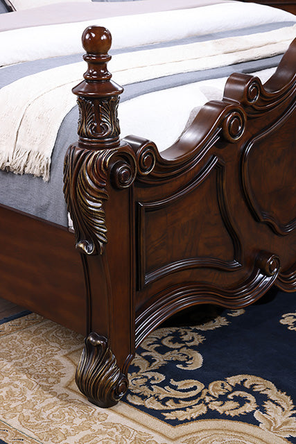 Francione - 4 Pc Queen Bedroom Set