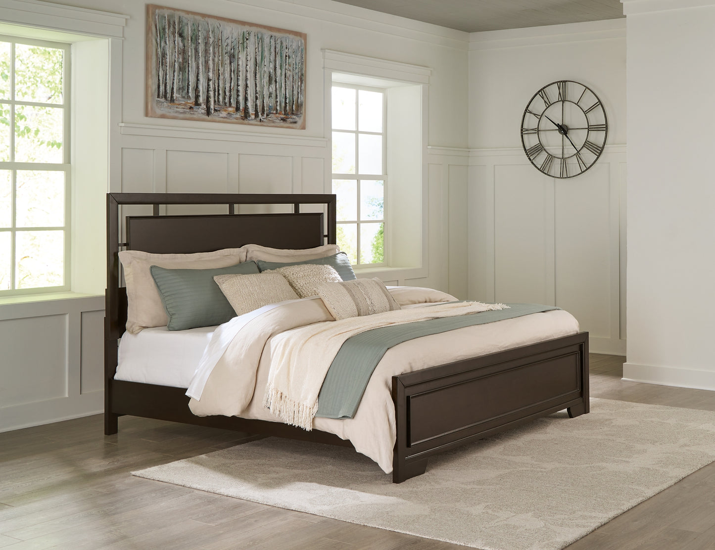 Covetown King Panel Bed with Mirrored Dresser, Chest and Nightstand