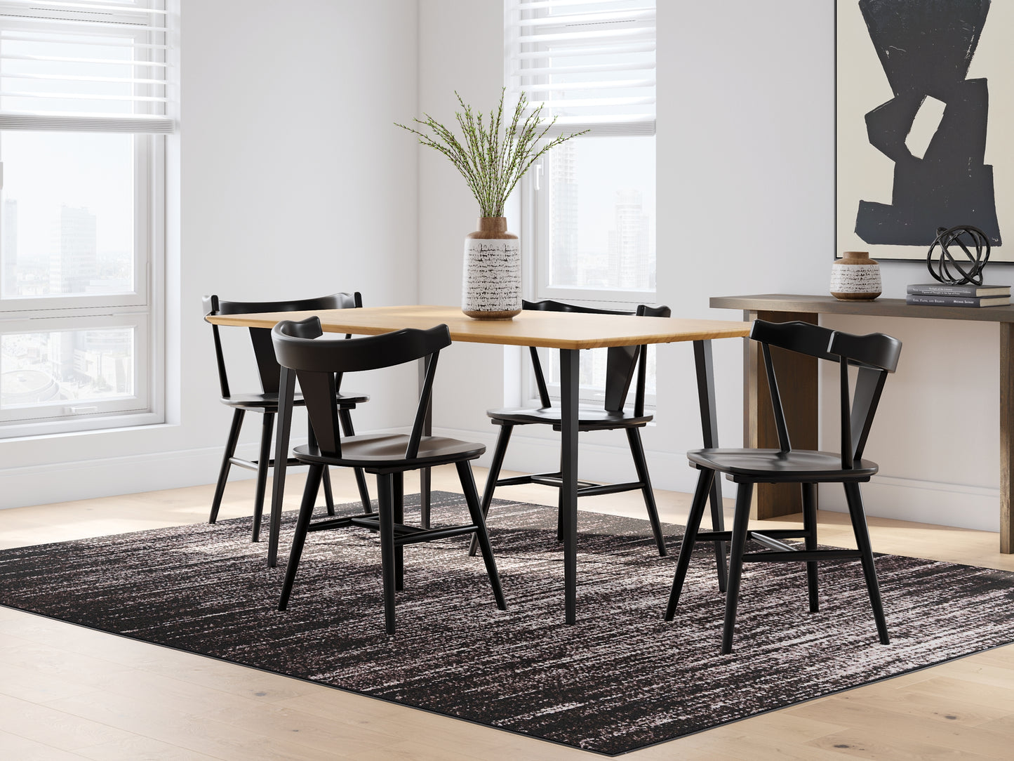 Gretlynn Dining Table and 4 Chairs