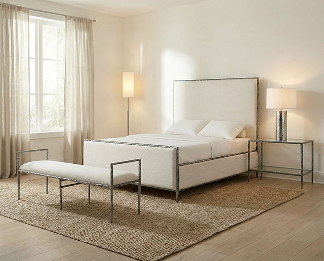 Valda - E.King Bed