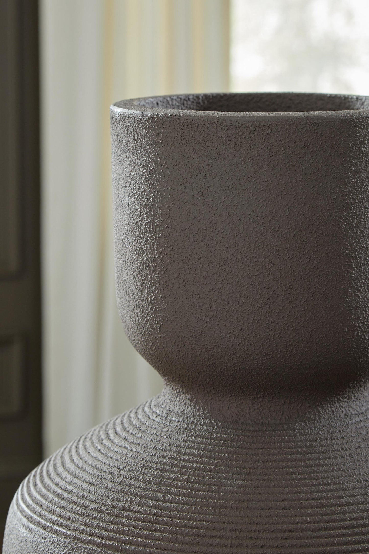 Dalsen Vase
