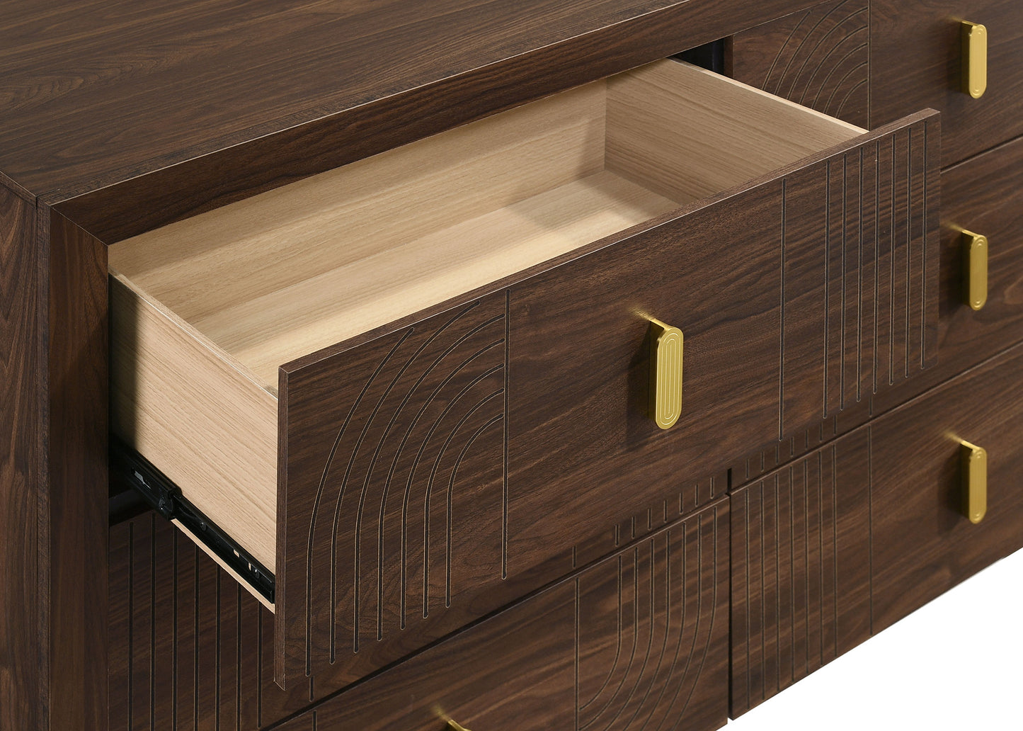 Etienne 5-piece Eastern King Bedroom Set Walnut