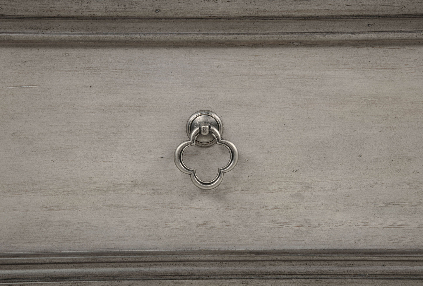 Cresswell 5-drawer Chest of Drawers Weathered Taupe