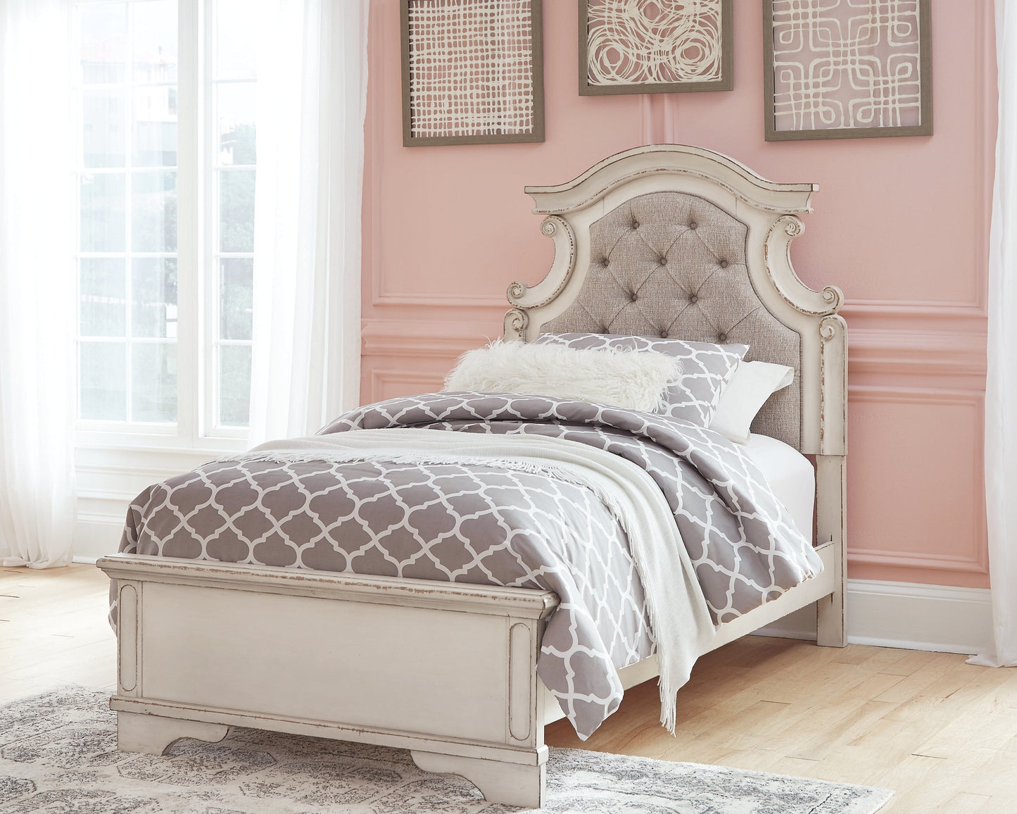 Realyn Twin Panel Bed with Mirrored Dresser