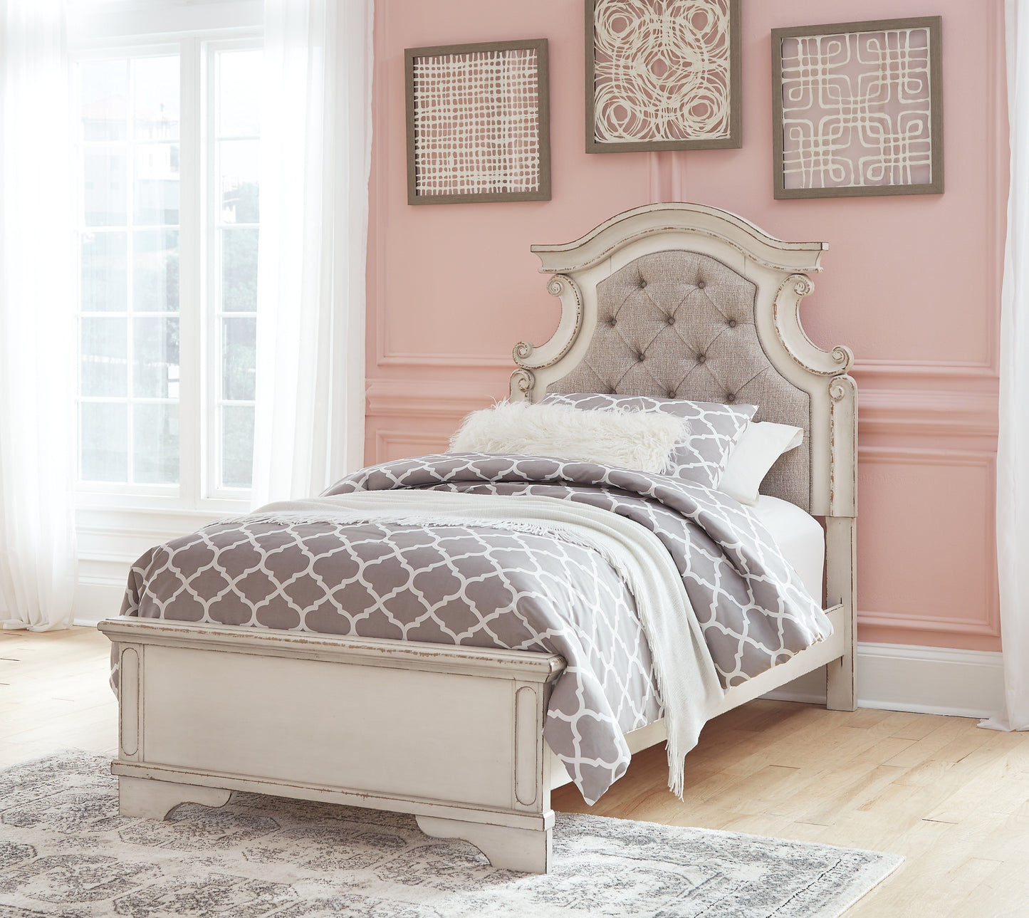 Realyn Twin Panel Bed with Dresser